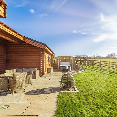 Sun Hill Lodges Constable Burton Экстерьер фото