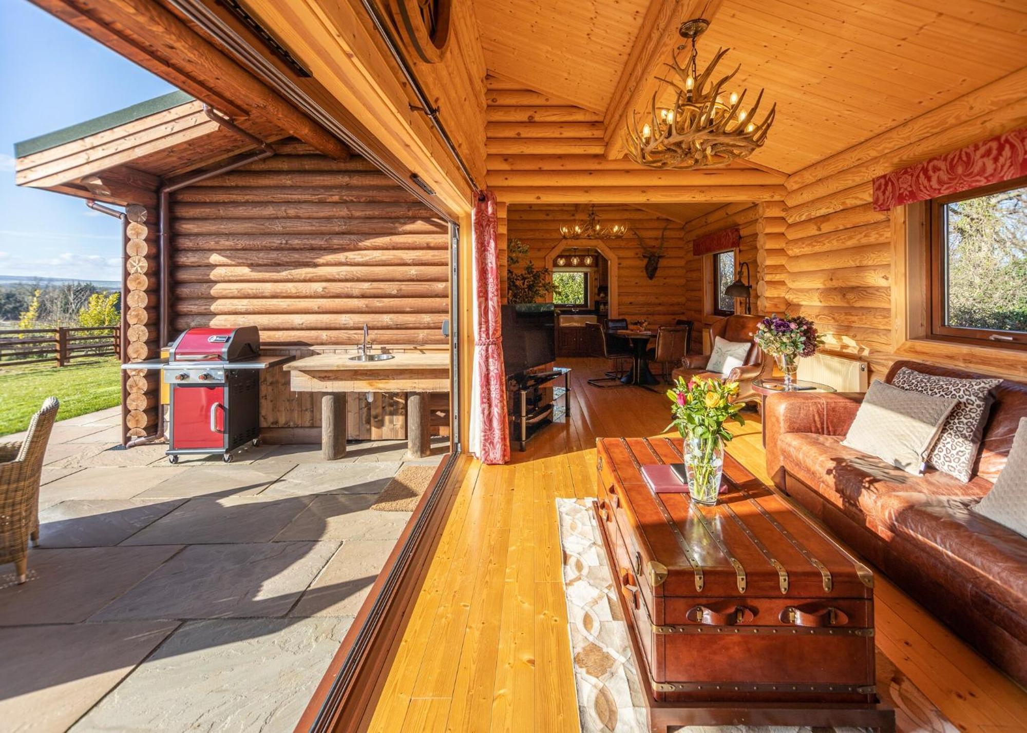 Sun Hill Lodges Constable Burton Экстерьер фото